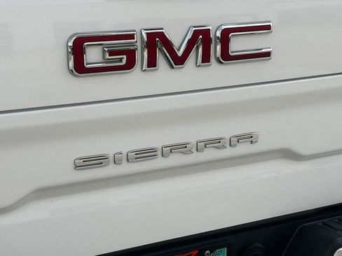 Used 2019 GMC Sierra 1500 SLT w/ SLT Premium Plus Package AWD/4WD image 12