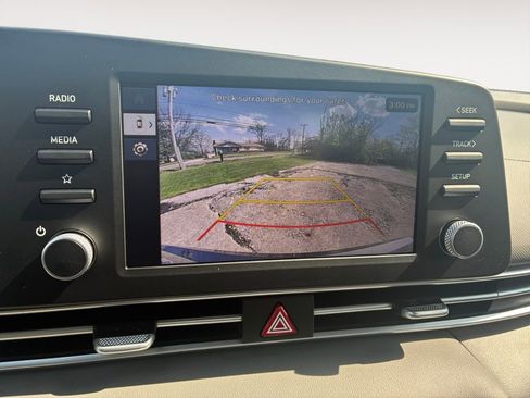 New 2026 Hyundai Elantra SE image 29