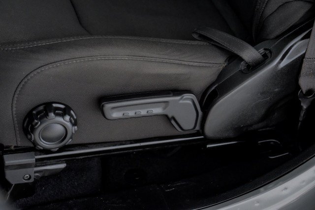 Used 2019 Jeep Wrangler Sport AWD/4WD image 32
