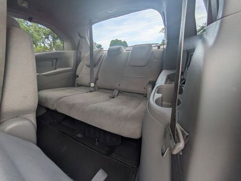 Used 2016 Honda Odyssey SE image 12