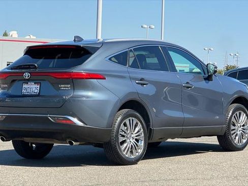 Certified 2022 Toyota Venza Limited AWD/4WD image 2