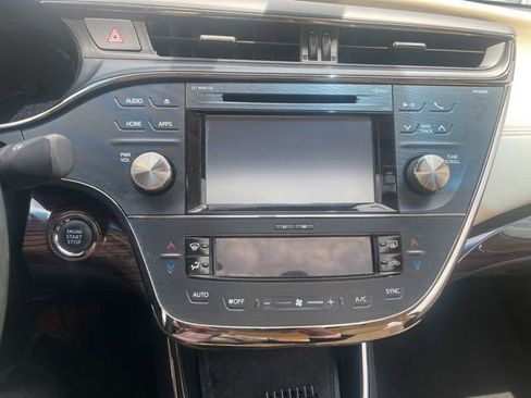 Used 2015 Toyota Avalon XLE Touring FWD image 16