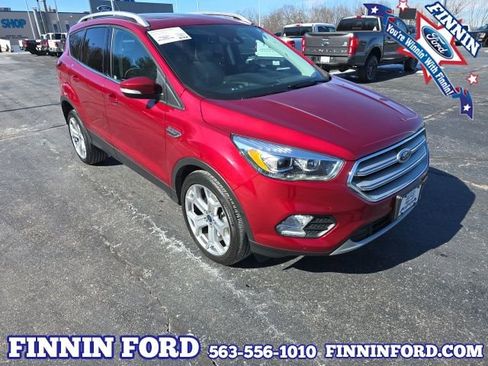 Used 2019 Ford Escape Titanium image 1