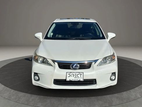 Used 2013 Lexus CT 200h image 2