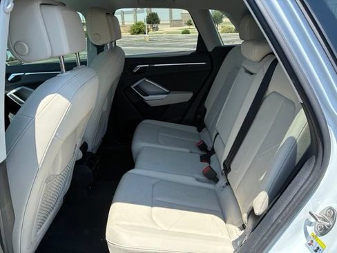 Used 2021 Audi Q3 2.0T Premium w/ Convenience Package AWD/4WD image 13