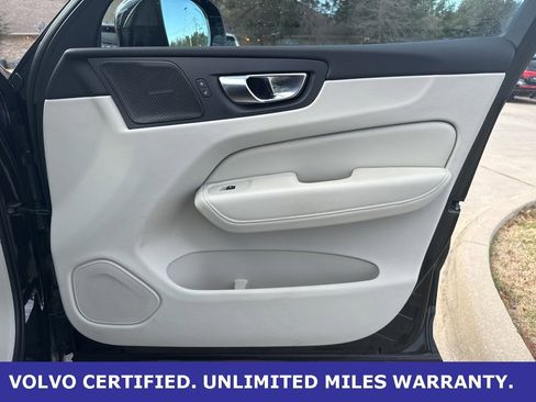 Certified 2023 Volvo XC60 B5 Plus w/ Climate Package image 10
