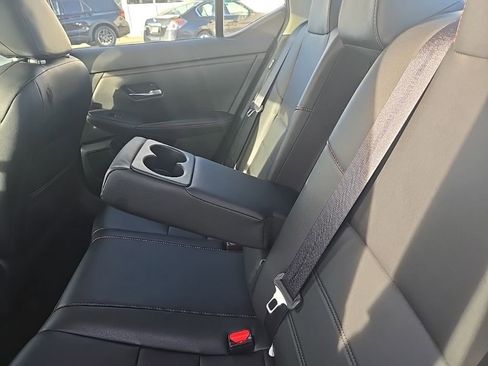 Used 2024 Nissan Sentra SR w/ SR Premium Package image 26