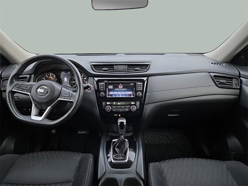 Used 2018 Nissan Rogue SV image 13