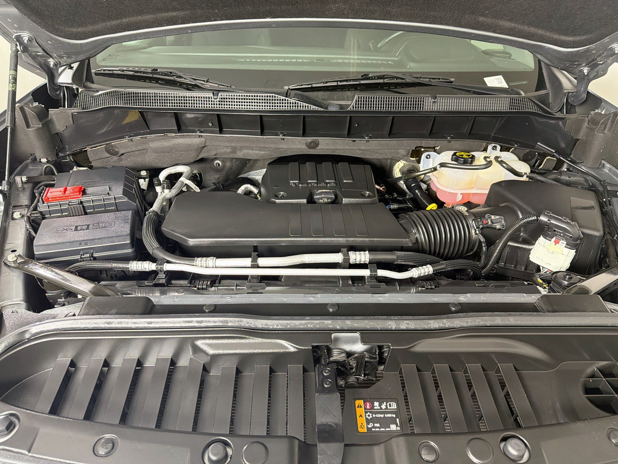 Used 2024 Chevrolet Silverado 1500 LT AWD/4WD image 34