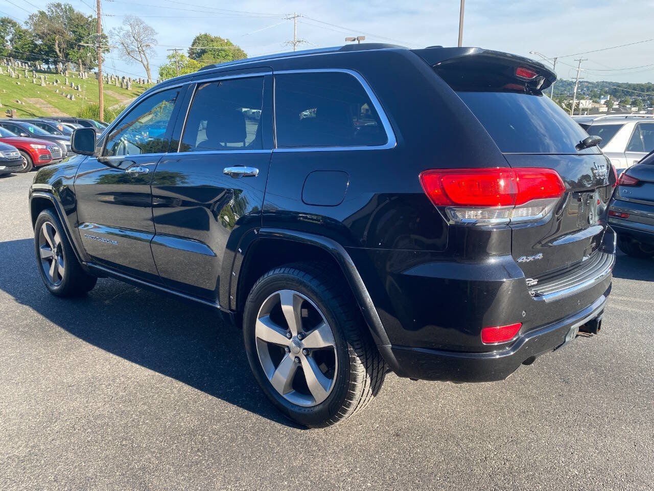 Used 2015 Jeep Grand Cherokee Overland AWD/4WD image 5