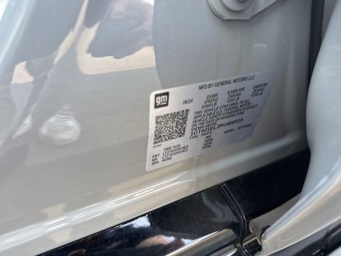 Used 2024 GMC Sierra EV Denali image 40