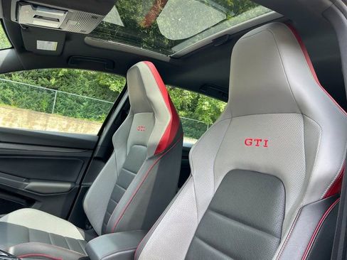 Used 2023 Volkswagen GTI SE w/ SE Leather Package image 9