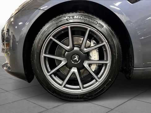 Used 2022 Tesla Model 3 Long Range image 10