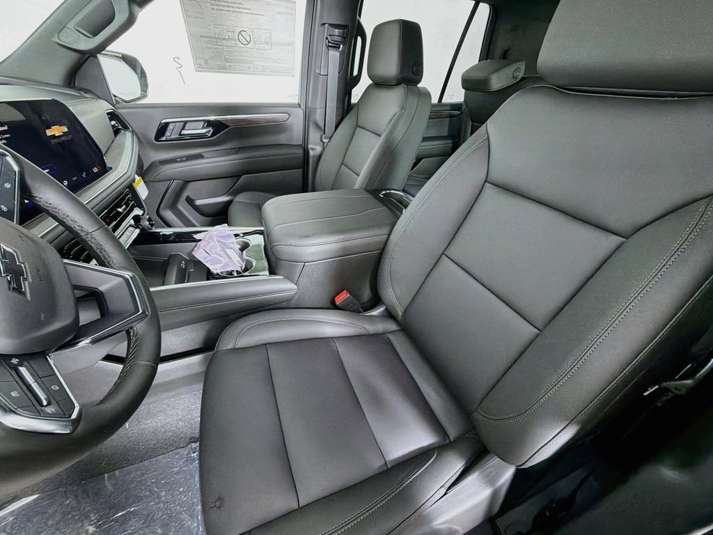 New 2026 Chevrolet Tahoe Z71 w/ Comfort Package AWD/4WD image 16