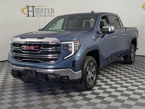 Used 2024 GMC Sierra 1500 SLT image 4