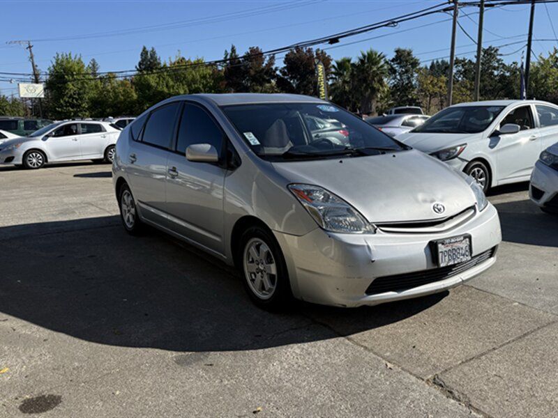 Used 2004 Toyota Prius FWD image 3