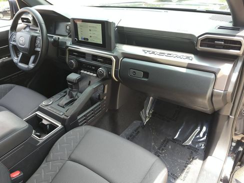 Used 2026 Toyota Tacoma SR5 RWD image 25