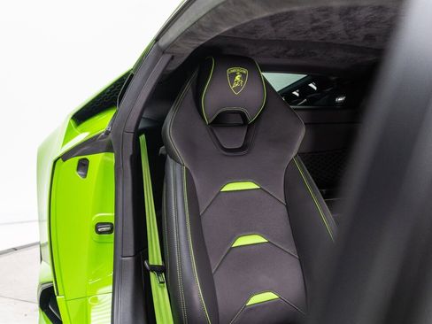 Used 2020 Lamborghini Huracan EVO AWD/4WD image 37