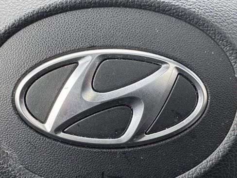 Used 2023 Hyundai Palisade SEL w/ Premium Package image 32