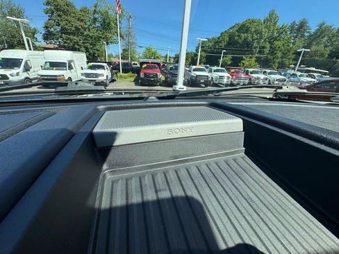 Used 2018 Ford F250 Lariat w/ Lariat Ultimate Package AWD/4WD image 23