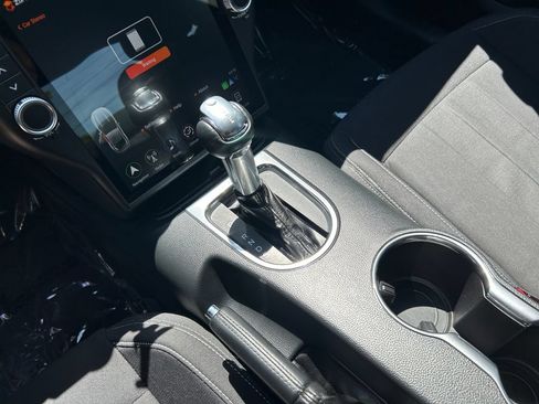 Used 2018 Ford Mustang GT RWD image 18