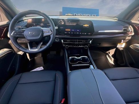 New 2026 Chevrolet Traverse Z71 w/ Driver Confidence Package AWD/4WD image 5