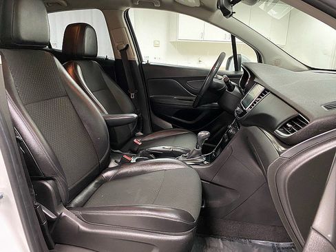 Used 2019 Buick Encore Preferred image 14