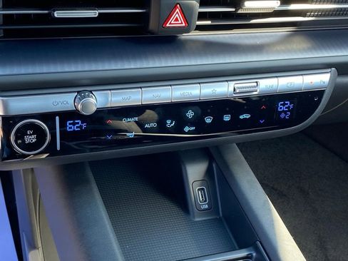 New 2025 Hyundai Ioniq 6 SE RWD image 18