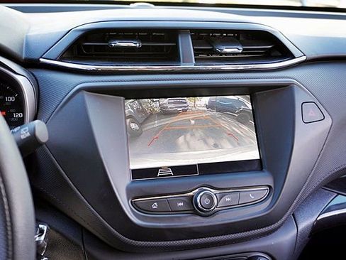 Used 2022 Chevrolet TrailBlazer LS image 26