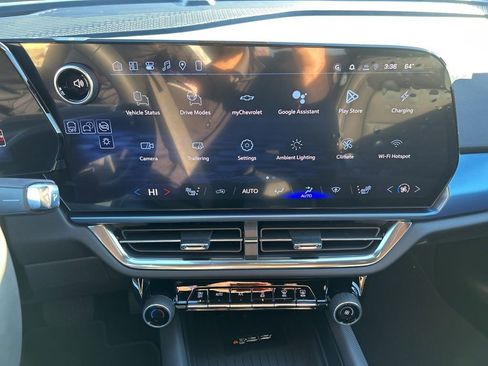 New 2026 Chevrolet Equinox EV LT w/ LPO, Blackout Package FWD image 26