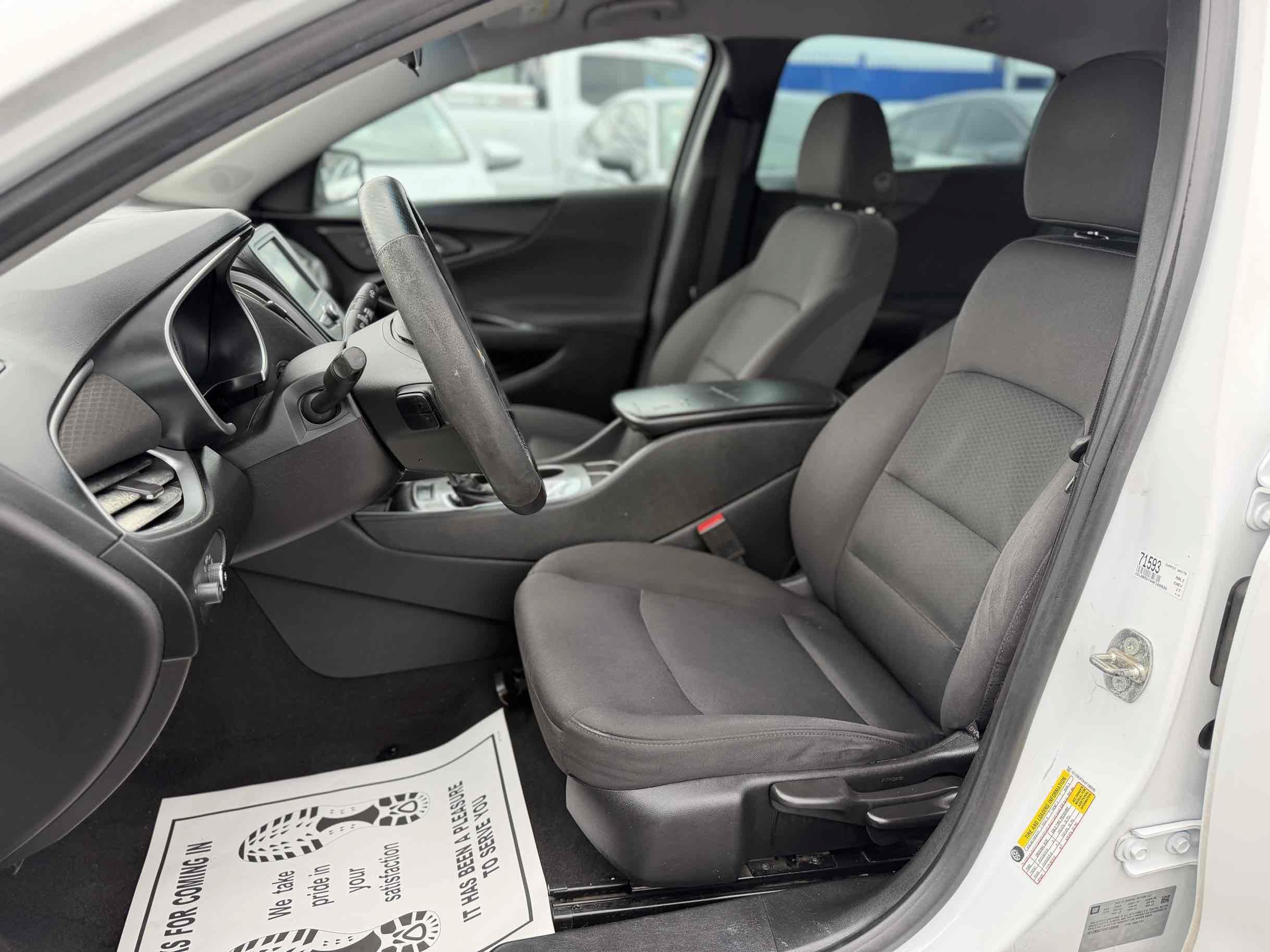Used 2017 Chevrolet Malibu LS FWD image 10