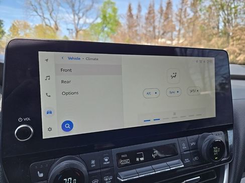 Used 2025 Toyota Grand Highlander AWD image 33