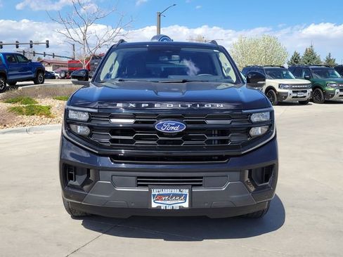Certified 2025 Ford Expedition Active AWD/4WD image 5