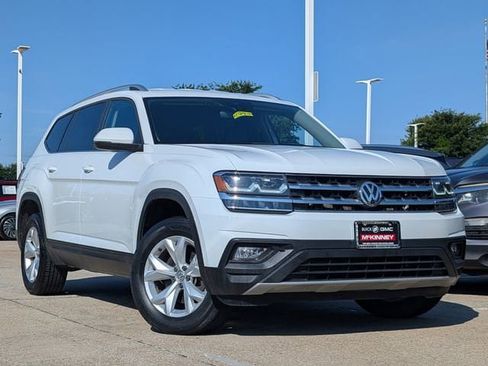Used 2019 Volkswagen Atlas SE FWD image 2