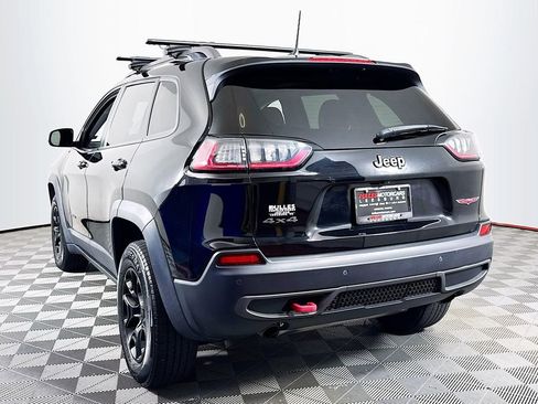 Used 2019 Jeep Cherokee Trailhawk w/ Comfort/Convenience Group AWD/4WD image 5