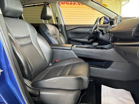 Used 2021 Nissan Rogue SV w/ Premium Package AWD/4WD image 24