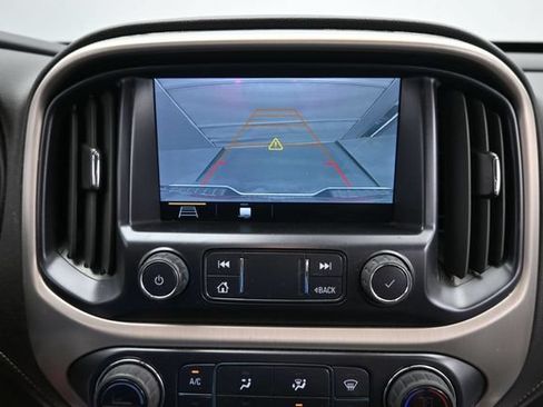 Used 2022 GMC Canyon Denali AWD/4WD image 16