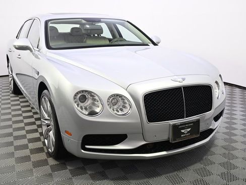 Used 2017 Bentley Flying Spur S V8 AWD/4WD image 9