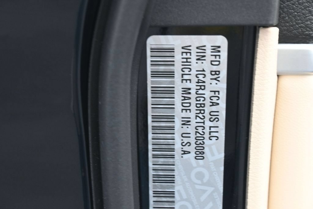 Used 2026 Jeep Grand Cherokee Limited RWD image 17