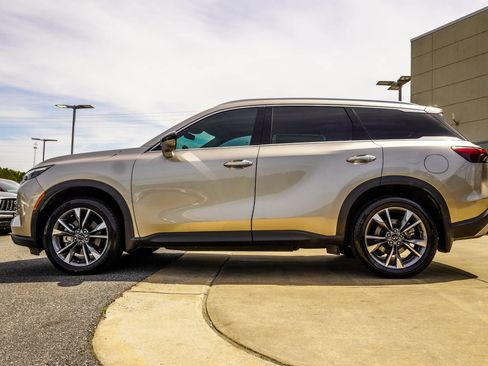 Used 2023 INFINITI QX60 Luxe w/ Cargo Package AWD/4WD image 9