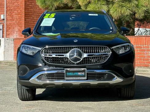 Certified 2025 Mercedes-Benz GLC 300 image 9