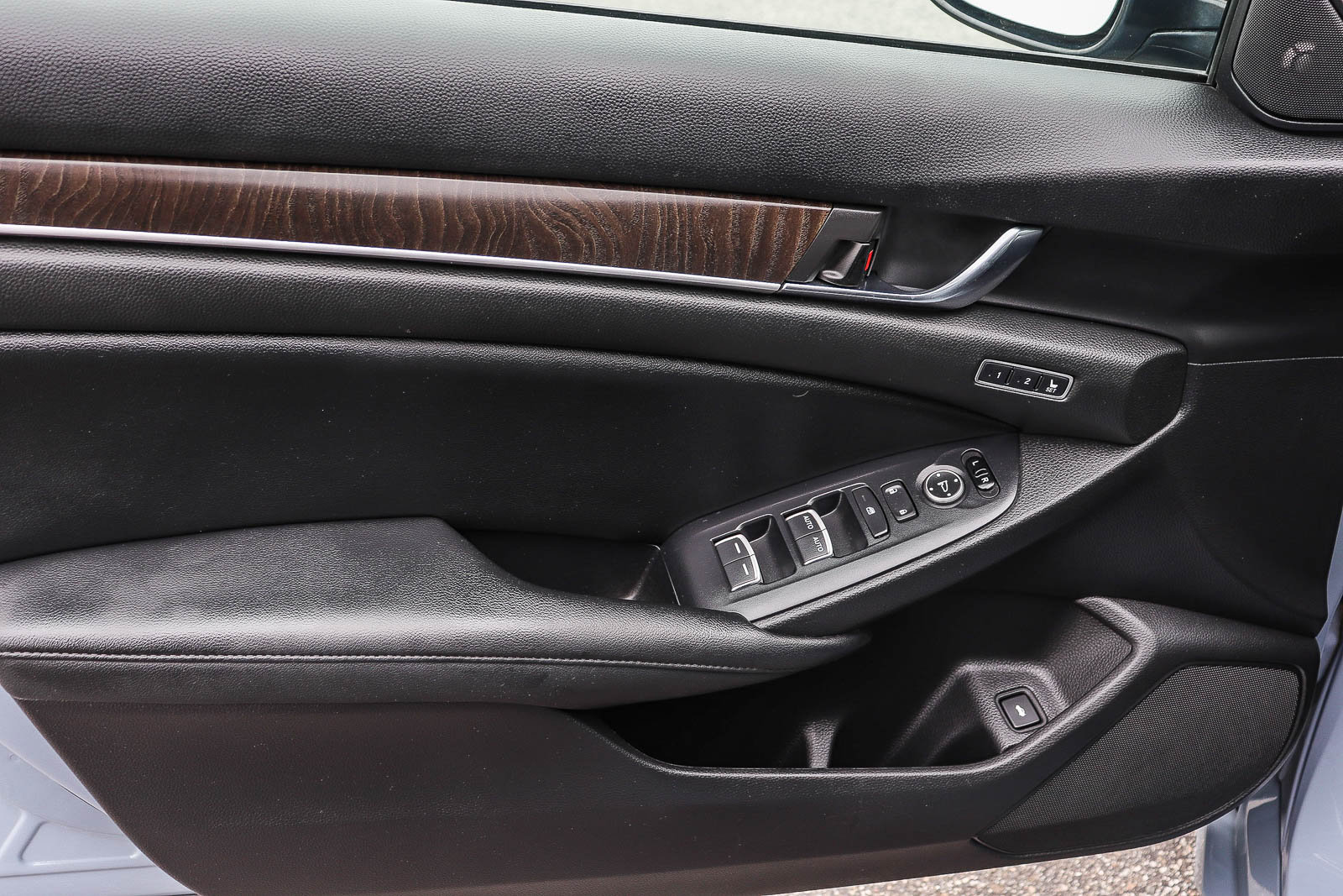 Used 2021 Honda Accord Touring image 25