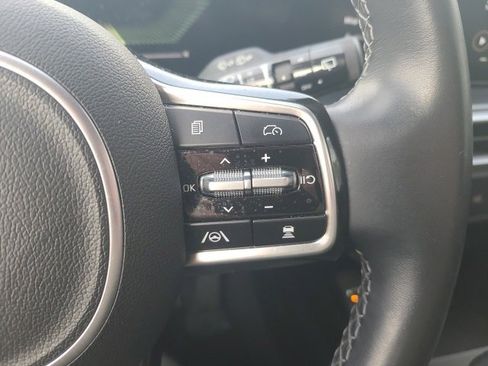 Used 2024 Kia Sorento S w/ Panoramic Sunroof Package image 21