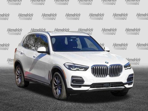 Certified 2023 BMW X5 xDrive40i image 2