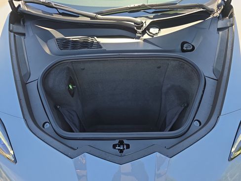 Used 2024 Chevrolet Corvette Stingray Preferred Cpe w/ Z51 Performance Package RWD image 10