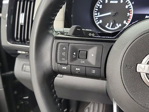 Certified 2022 Nissan Pathfinder SV w/ SV Premium Package image 25