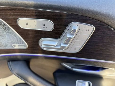 Used 2024 Mercedes-Benz GLS 450 4MATIC image 12