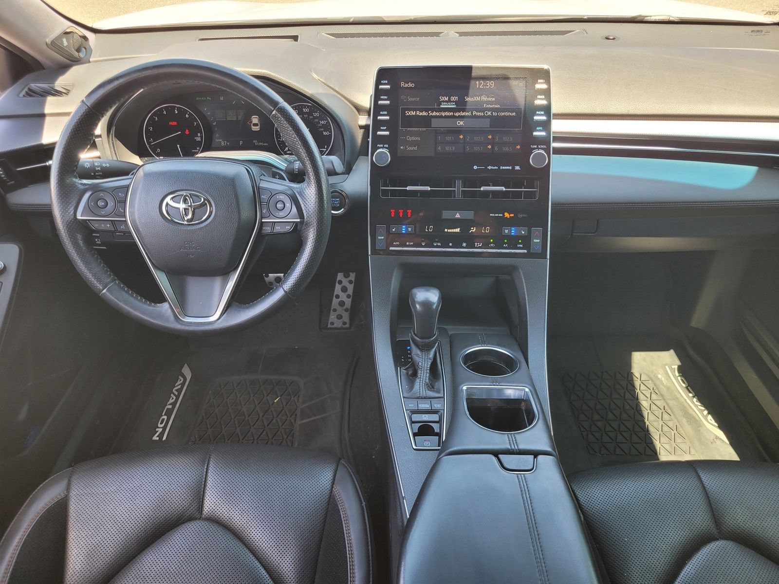 Used 2021 Toyota Avalon Touring w/ Advanced Safety Package FWD image 11