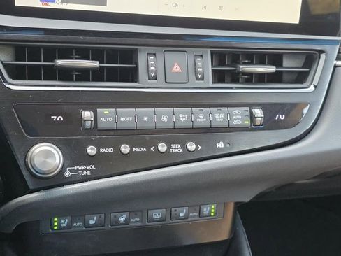 Certified 2023 Lexus ES 350 Ultra Luxury image 21