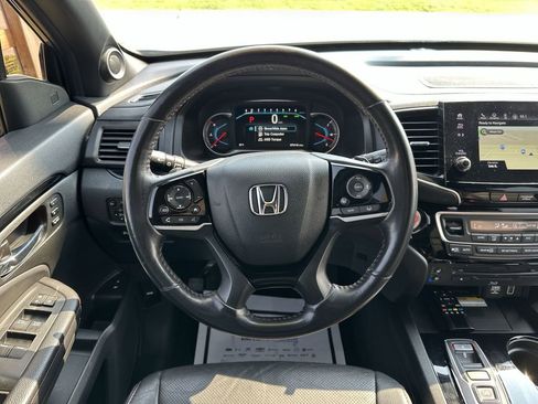 Used 2022 Honda Pilot Black Edition image 14